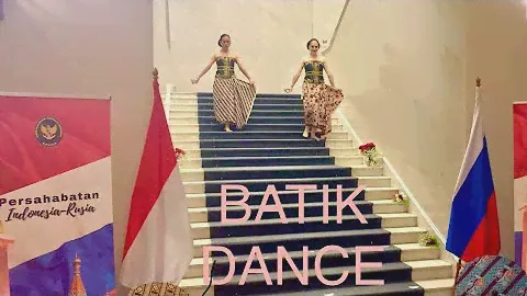 “Batik” dance in Moscow_Танец «Батик» на выставке индонезийского батика в Москве